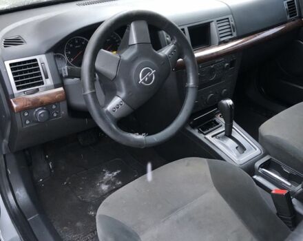 Сірий Опель Вектра, об'ємом двигуна 2.2 л та пробігом 250 тис. км за 1000 $, фото 4 на Automoto.ua