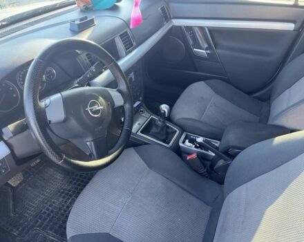 Опель Вектра 2004 в Херсоне на Automoto.ua Серый Опель Вектра, объемом двигателя 0 л и пробегом 299 тыс. км за 4700 $, фото 1 на Automoto.ua