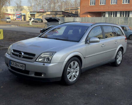 Сірий Опель Вектра, об'ємом двигуна 2.2 л та пробігом 320 тис. км за 4700 $, фото 1 на Automoto.ua