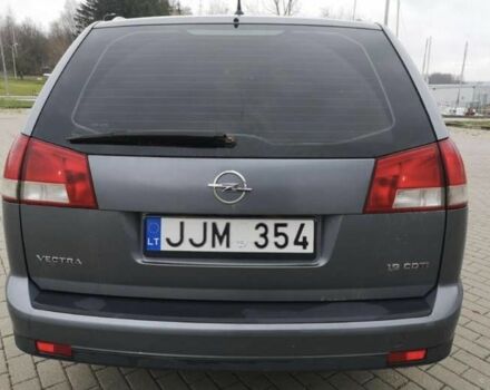Серый Опель Вектра, объемом двигателя 1.9 л и пробегом 250 тыс. км за 3000 $, фото 2 на Automoto.ua