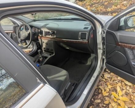 Опель Вектра 2004 у Краматорске на Automoto.ua Сірий Опель Вектра, об'ємом двигуна 1.9 л та пробігом 350 тис. км за 2650 $, фото 2 на Automoto.ua