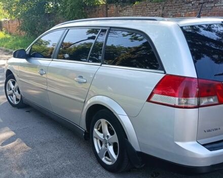 Серый Опель Вектра, объемом двигателя 2.2 л и пробегом 300 тыс. км за 3350 $, фото 4 на Automoto.ua