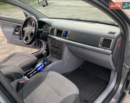 Опель Вектра 2004 в Киеве на Automoto.ua Серый Опель Вектра, объемом двигателя 2.02 л и пробегом 384 тыс. км за 3452 $, фото 71 на Automoto.ua