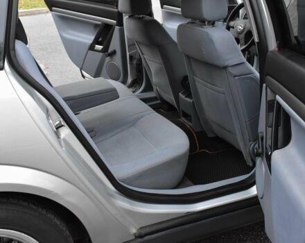 Сірий Опель Вектра, об'ємом двигуна 2 л та пробігом 182 тис. км за 4200 $, фото 16 на Automoto.ua