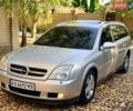 Серый Опель Вектра, объемом двигателя 3 л и пробегом 319 тыс. км за 5500 $, фото 1 на Automoto.ua