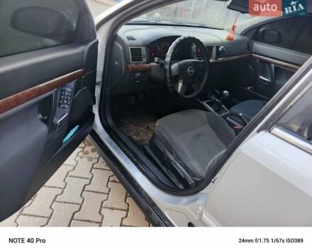 Сірий Опель Вектра, об'ємом двигуна 1.9 л та пробігом 385 тис. км за 3750 $, фото 8 на Automoto.ua