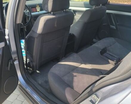 Серый Опель Вектра, объемом двигателя 3 л и пробегом 300 тыс. км за 4200 $, фото 5 на Automoto.ua