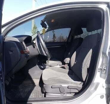 Серый Опель Вектра, объемом двигателя 2.2 л и пробегом 214 тыс. км за 4200 $, фото 3 на Automoto.ua