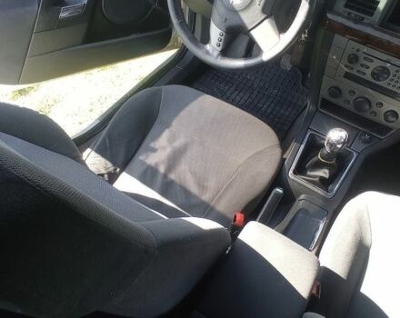 Серый Опель Вектра, объемом двигателя 2.2 л и пробегом 214 тыс. км за 4300 $, фото 4 на Automoto.ua