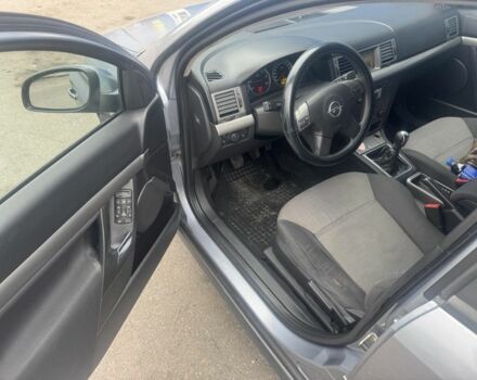 Серый Опель Вектра, объемом двигателя 1.9 л и пробегом 350 тыс. км за 2800 $, фото 7 на Automoto.ua