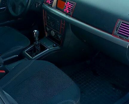 Серый Опель Вектра, объемом двигателя 1.8 л и пробегом 218 тыс. км за 3800 $, фото 12 на Automoto.ua