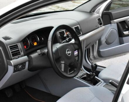 Сірий Опель Вектра, об'ємом двигуна 2 л та пробігом 182 тис. км за 4200 $, фото 14 на Automoto.ua