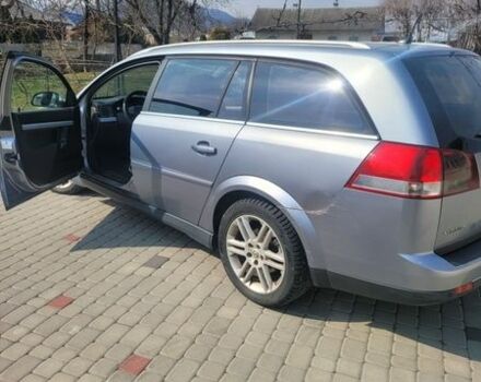 Серый Опель Вектра, объемом двигателя 3 л и пробегом 300 тыс. км за 4200 $, фото 6 на Automoto.ua