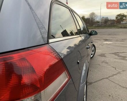 Опель Вектра 2004 в Киеве на Automoto.ua Серый Опель Вектра, объемом двигателя 2.02 л и пробегом 384 тыс. км за 3452 $, фото 12 на Automoto.ua