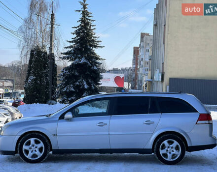 Сірий Опель Вектра, об'ємом двигуна 2.2 л та пробігом 291 тис. км за 3600 $, фото 2 на Automoto.ua