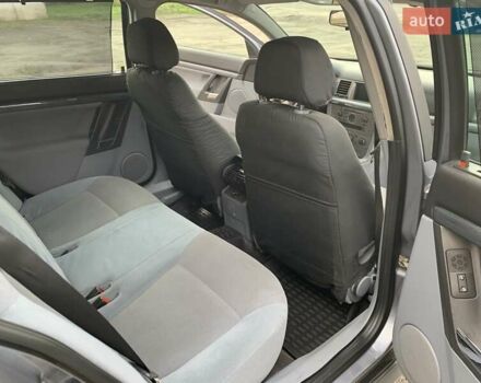 Опель Вектра 2004 в Киеве на Automoto.ua Серый Опель Вектра, объемом двигателя 2.02 л и пробегом 384 тыс. км за 3452 $, фото 67 на Automoto.ua