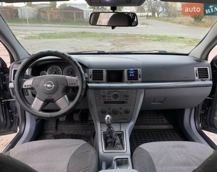 Опель Вектра 2004 в Киеве на Automoto.ua Серый Опель Вектра, объемом двигателя 2.02 л и пробегом 384 тыс. км за 3452 $, фото 60 на Automoto.ua