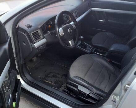 Опель Вектра 2004 у Ковель на Automoto.ua Сірий Опель Вектра, об'ємом двигуна 2 л та пробігом 400 тис. км за 4285 $, фото 12 на Automoto.ua