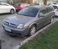Сірий Опель Вектра, об'ємом двигуна 2.2 л та пробігом 300 тис. км за 2800 $, фото 1 на Automoto.ua