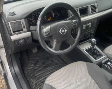 Сірий Опель Вектра, об'ємом двигуна 1.8 л та пробігом 274 тис. км за 4999 $, фото 2 на Automoto.ua