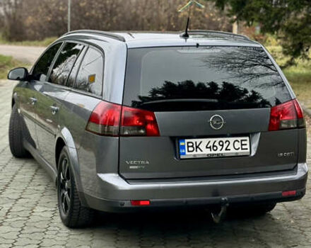 Сірий Опель Вектра, об'ємом двигуна 1.91 л та пробігом 336 тис. км за 4700 $, фото 3 на Automoto.ua