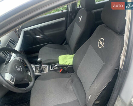 Сірий Опель Вектра, об'ємом двигуна 1.8 л та пробігом 265 тис. км за 4750 $, фото 8 на Automoto.ua