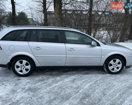 Серый Опель Вектра, объемом двигателя 1.9 л и пробегом 372 тыс. км за 3200 $, фото 3 на Automoto.ua