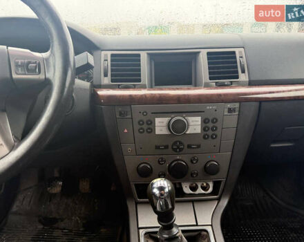 Серый Опель Вектра, объемом двигателя 1.9 л и пробегом 340 тыс. км за 2200 $, фото 5 на Automoto.ua