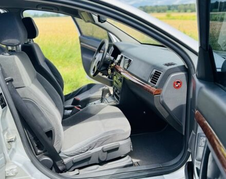 Серый Опель Вектра, объемом двигателя 2.2 л и пробегом 178 тыс. км за 2500 $, фото 10 на Automoto.ua