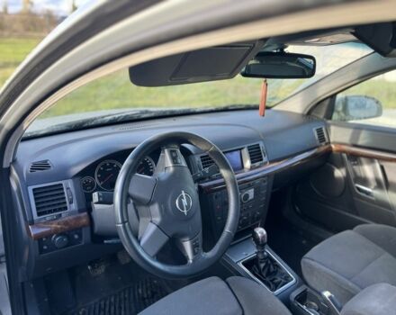 Серый Опель Вектра, объемом двигателя 1.9 л и пробегом 360 тыс. км за 4300 $, фото 6 на Automoto.ua