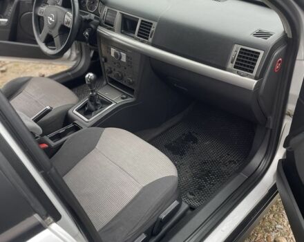 Сірий Опель Вектра, об'ємом двигуна 1.8 л та пробігом 274 тис. км за 4999 $, фото 3 на Automoto.ua