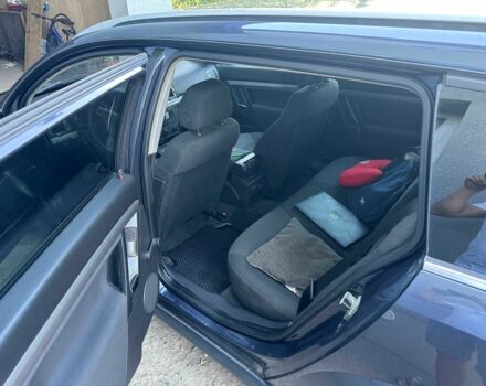 Серый Опель Вектра, объемом двигателя 1.9 л и пробегом 333 тыс. км за 5000 $, фото 1 на Automoto.ua