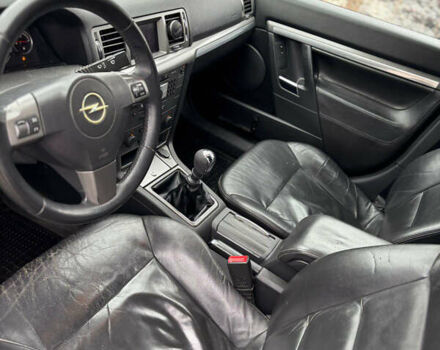 Серый Опель Вектра, объемом двигателя 1.9 л и пробегом 300 тыс. км за 2300 $, фото 7 на Automoto.ua