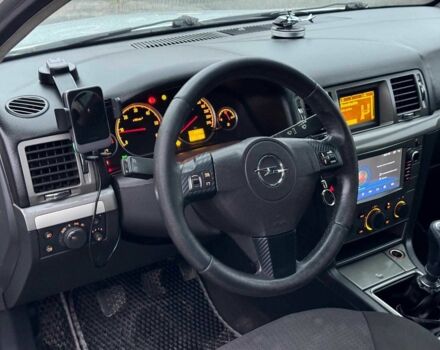 Серый Опель Вектра, объемом двигателя 1.9 л и пробегом 294 тыс. км за 5490 $, фото 15 на Automoto.ua