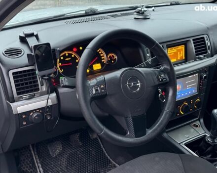 Серый Опель Вектра, объемом двигателя 1.9 л и пробегом 294 тыс. км за 5490 $, фото 15 на Automoto.ua