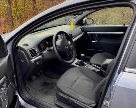 Серый Опель Вектра, объемом двигателя 1.9 л и пробегом 213 тыс. км за 2750 $, фото 7 на Automoto.ua