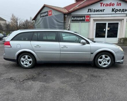 Серый Опель Вектра, объемом двигателя 1.9 л и пробегом 294 тыс. км за 5490 $, фото 4 на Automoto.ua