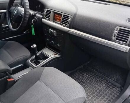 Серый Опель Вектра, объемом двигателя 1.8 л и пробегом 282 тыс. км за 5000 $, фото 12 на Automoto.ua