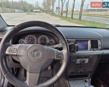 Серый Опель Вектра, объемом двигателя 2.2 л и пробегом 265 тыс. км за 4000 $, фото 1 на Automoto.ua