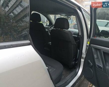 Серый Опель Вектра, объемом двигателя 1.9 л и пробегом 319 тыс. км за 4500 $, фото 12 на Automoto.ua