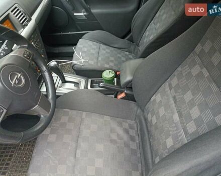 Серый Опель Вектра, объемом двигателя 1.9 л и пробегом 319 тыс. км за 4500 $, фото 16 на Automoto.ua