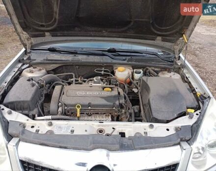 Сірий Опель Вектра, об'ємом двигуна 1.8 л та пробігом 257 тис. км за 5100 $, фото 5 на Automoto.ua