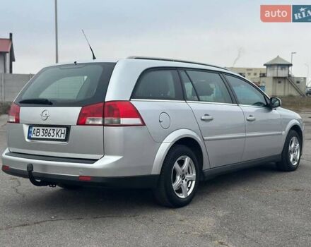 Серый Опель Вектра, объемом двигателя 1.8 л и пробегом 216 тыс. км за 5350 $, фото 4 на Automoto.ua
