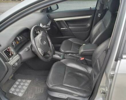 Серый Опель Вектра, объемом двигателя 1.9 л и пробегом 301 тыс. км за 6700 $, фото 4 на Automoto.ua