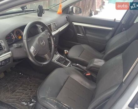 Опель Вектра 2008 в Яворове на Automoto.ua Серый Опель Вектра, объемом двигателя 1.9 л и пробегом 334 тыс. км за 5700 $, фото 5 на Automoto.ua