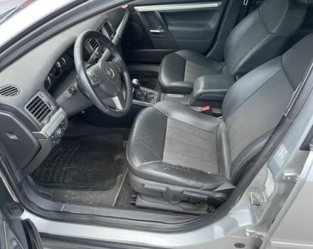 Сірий Опель Вектра, об'ємом двигуна 0 л та пробігом 237 тис. км за 5000 $, фото 6 на Automoto.ua