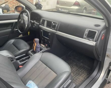 Серый Опель Вектра, объемом двигателя 1.9 л и пробегом 330 тыс. км за 5000 $, фото 6 на Automoto.ua