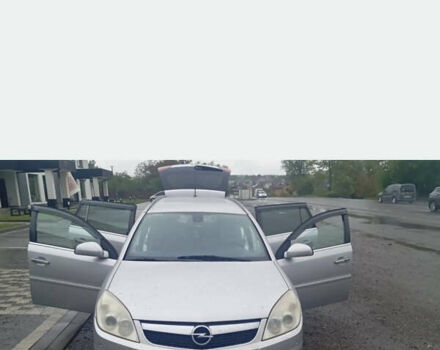 Сірий Опель Вектра, об'ємом двигуна 1.8 л та пробігом 350 тис. км за 3500 $, фото 1 на Automoto.ua