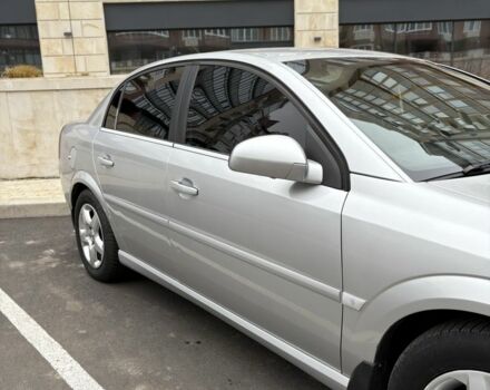 Сірий Опель Вектра, об'ємом двигуна 2.2 л та пробігом 270 тис. км за 5300 $, фото 2 на Automoto.ua