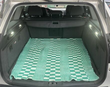 Серый Опель Вектра, объемом двигателя 1.9 л и пробегом 330 тыс. км за 5000 $, фото 4 на Automoto.ua